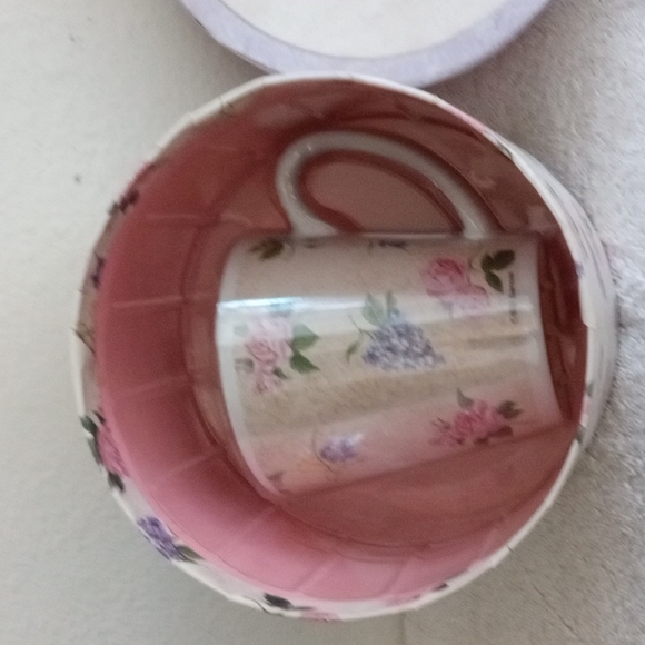 Bill Barnes Pink Floral Coffee / Tea  Mug in Flower  Gift Box New MOTHERS DAY - Picture 4 of 7